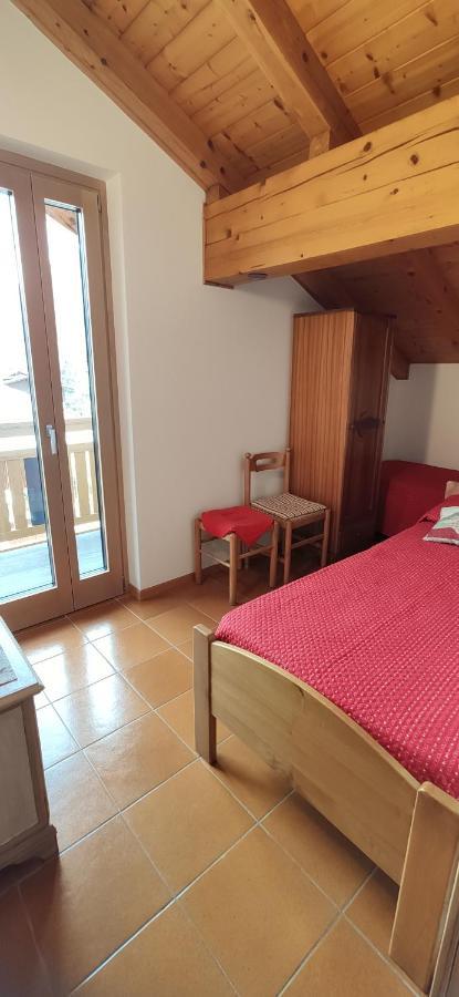 Mansarda A Carciato, Trilocale In Montagna Apartment Dimaro Exterior photo