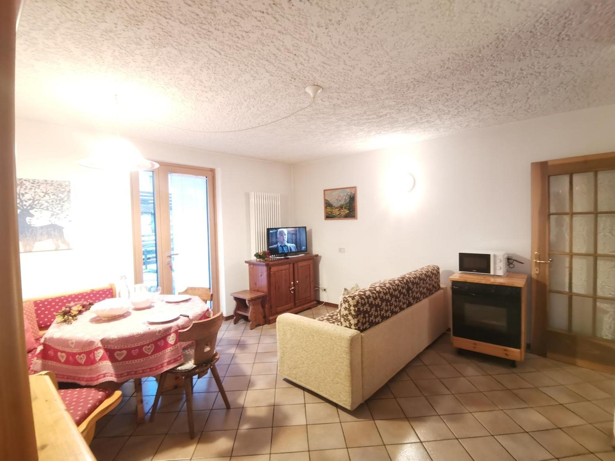 Mansarda A Carciato, Trilocale In Montagna Apartment Dimaro Exterior photo