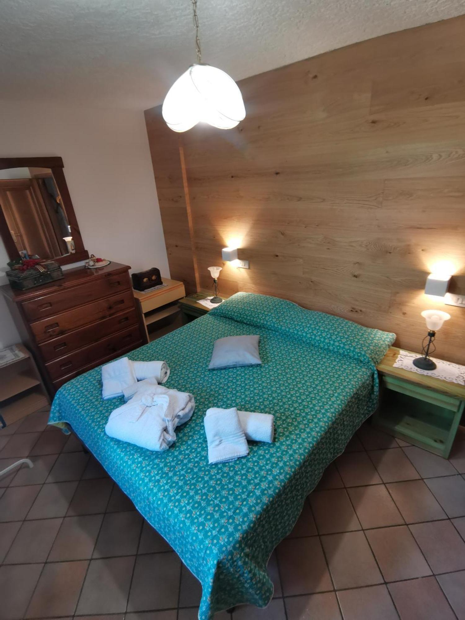 Mansarda A Carciato, Trilocale In Montagna Apartment Dimaro Exterior photo